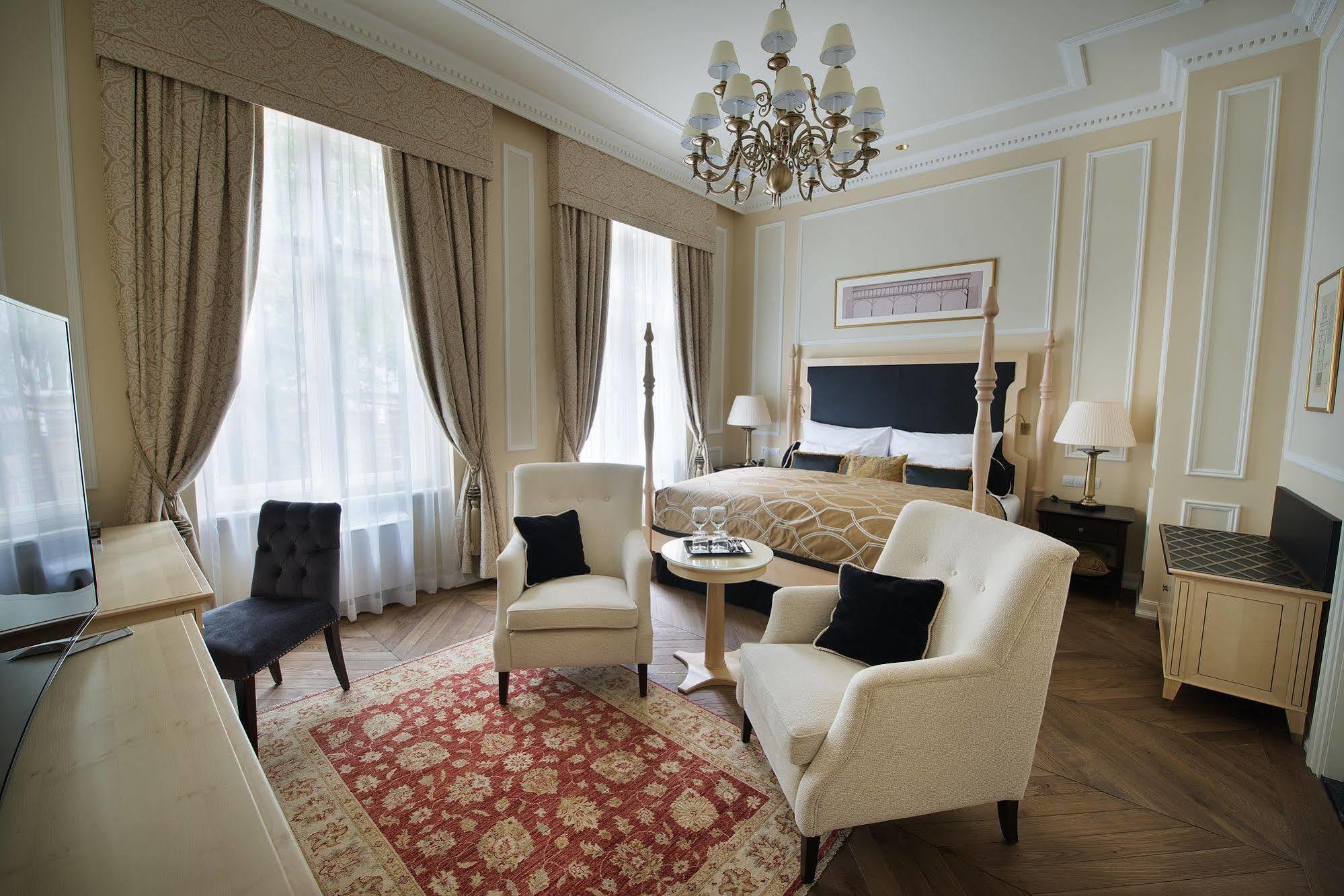 Wilson Palace By Loft Братислава Екстериор снимка